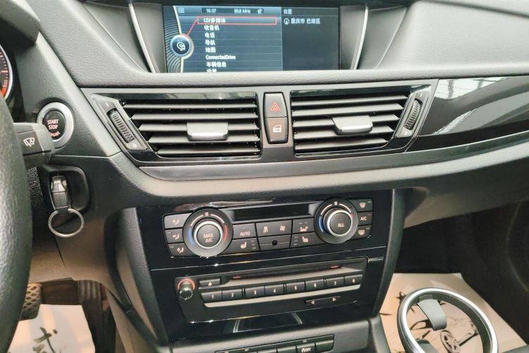 宝马X1 2015款 sDrive18i 领先晋级版局部细节16