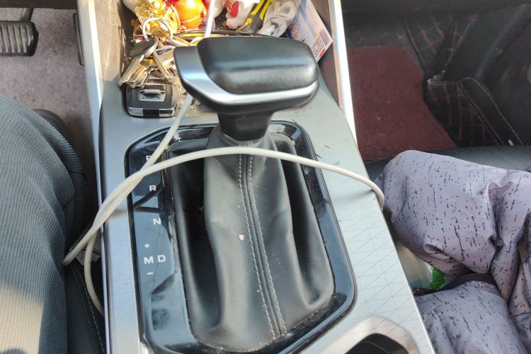 吉利汽车 帝豪 2023款 第4代冠军版 1.5L CVT豪华型中控内饰18