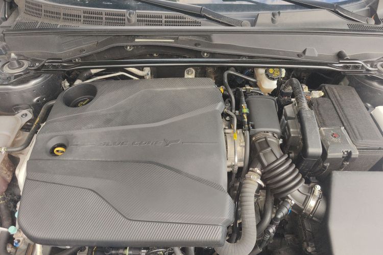 长安UNI-V 2023款 1.5T 运动版局部细节24