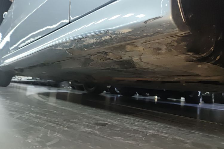 奔驰C级 2022款 C 200 L 运动版局部细节9001