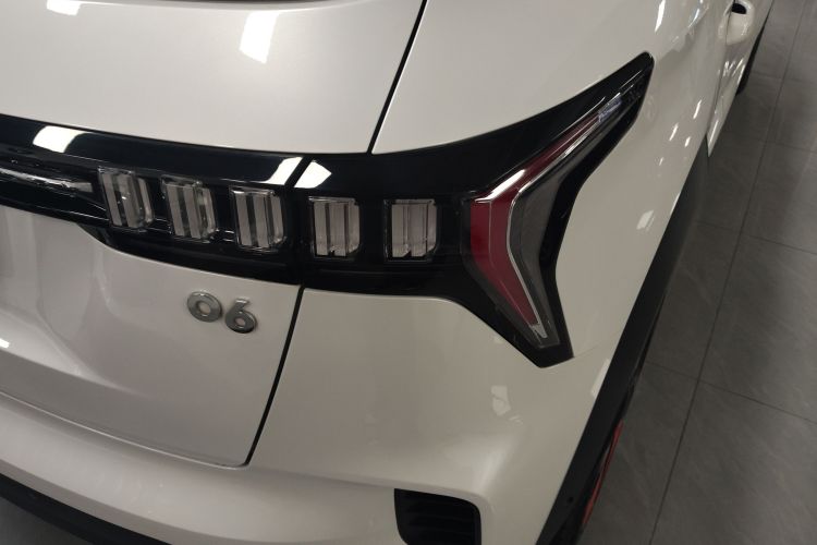 领克06 2023款 Remix 1.5T 劲Halo车身外观6006