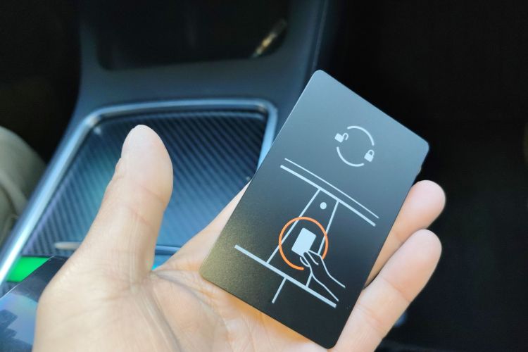 特斯拉 Model Y 2023款 长续航全轮驱动版中控内饰11