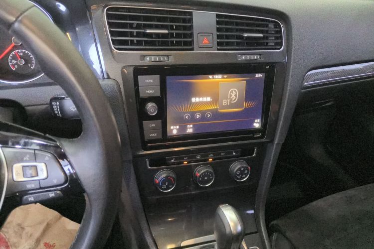 大众 高尔夫 2019款 280TSI DSG豪华型 国V中控内饰16