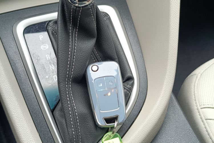 别克 英朗 2021款 典范 1.5L 自动精英型中控内饰7001