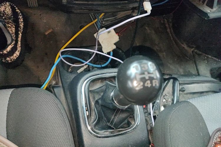 长安凯程 长安睿行M60 2020款 1.5L标准型国VI 6座DAM15KR中控内饰18