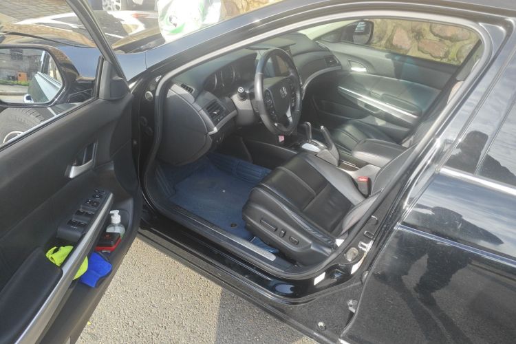 本田 歌诗图 2016款 2.4L 豪华版中控内饰20