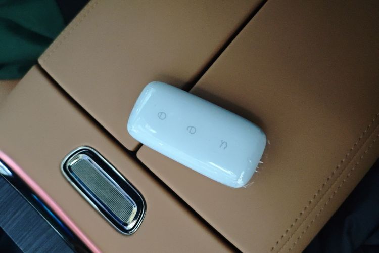 吉利银河 银河星耀8 2025款 130km EM-i 旗舰版中控内饰11