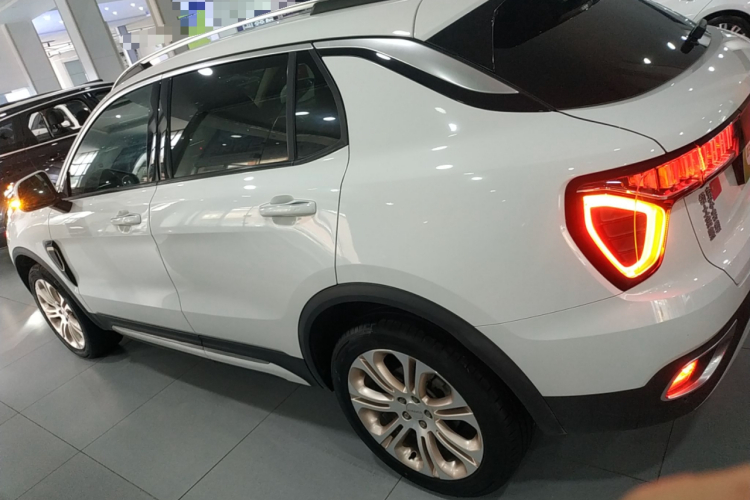 领克01 2019款 2.0T 两驱型Pro版 国V车身外观6004