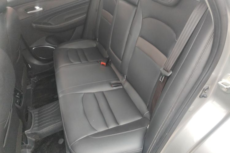 广汽传祺 传祺GA4 2018款 200T 手动豪华版中控内饰21