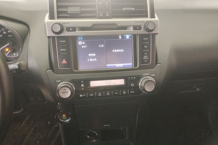 丰田 普拉多 2016款 2.7L 自动标准版中控内饰16