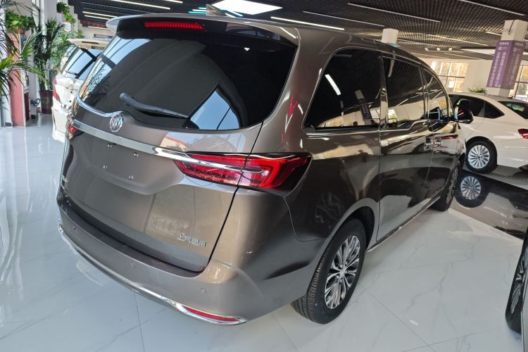 别克GL8 2023款 改款 陆上公务舱 豪华型车身外观7