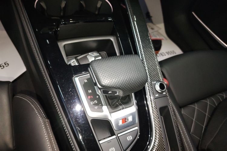 奥迪S4 2020款 S4 3.0TFSI中控内饰18