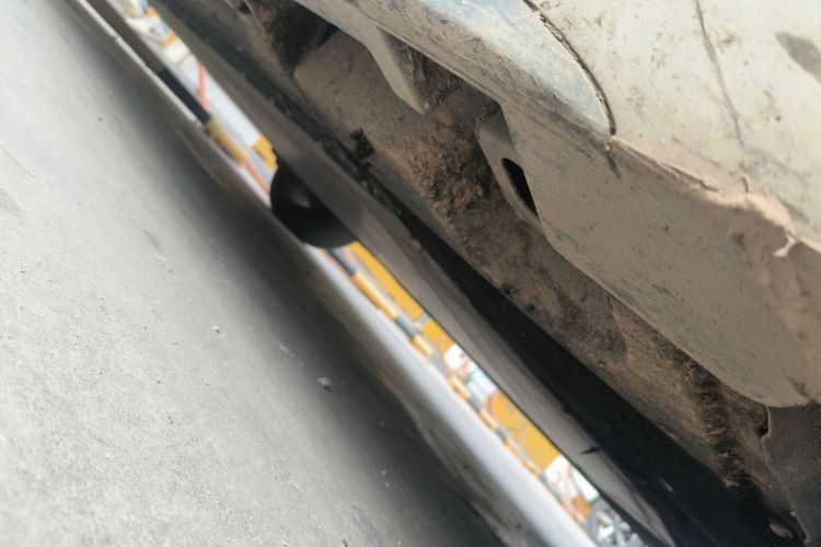 埃安 AION S Plus 2023款 70 乐享版 三元锂局部细节9001