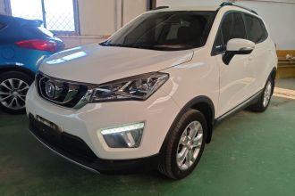 长安CS15 2016款 1.5L 自动时尚版