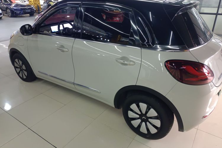 五菱汽车 五菱缤果 2023款 410km 灵犀尊享款车身外观6003