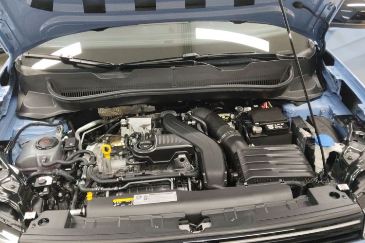 大众 途岳 2025款 新锐 300TSI 锐享版机舱底盘24