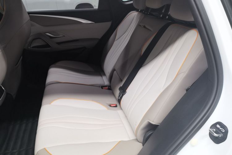 比亚迪 宋Pro新能源 2023款 冠军版 DM-i 71KM领航型中控内饰21