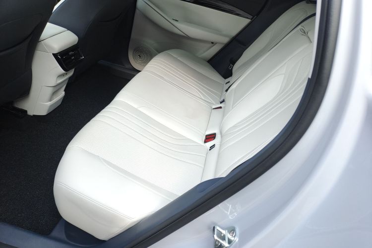 吉利银河 银河E5 2024款 530km 探索+版中控内饰21