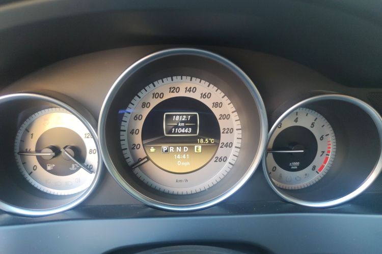 奔驰C级 2011款 C 200 CGI 时尚型中控内饰15