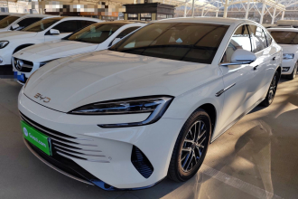 比亚迪 海豹07 DM-i 2025款 DM-i 1.5L 70km 精英型