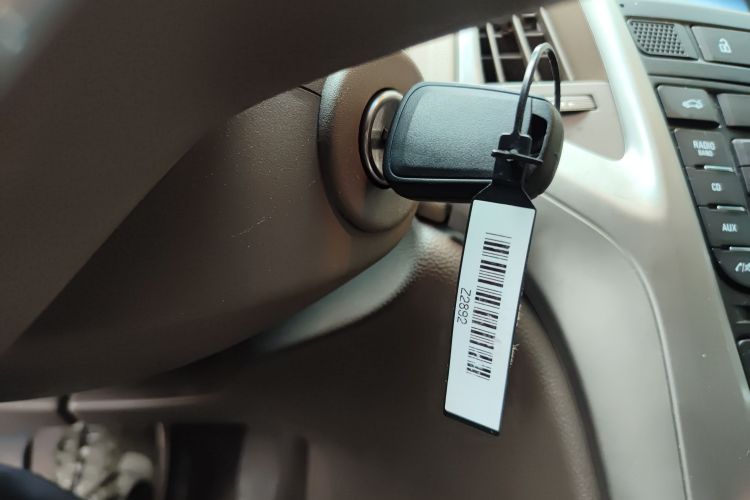 别克 英朗 2013款 GT 1.6L 手动进取版中控内饰11