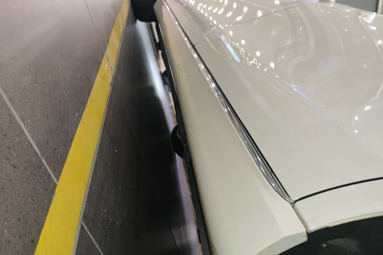 奔驰E级 2020款 改款 E 260 L局部细节9002