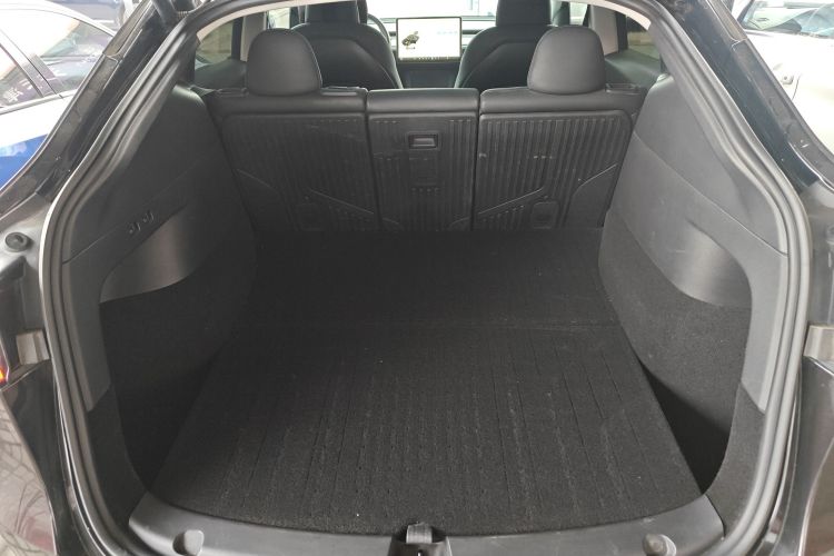 特斯拉 Model Y 2023款 长续航全轮驱动版局部细节23