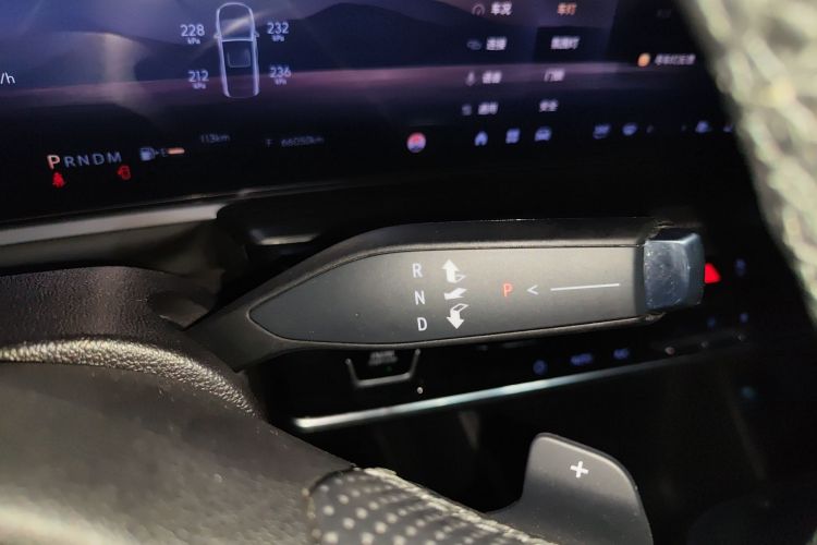 别克 君越 2023款 28T 越尊版局部细节18