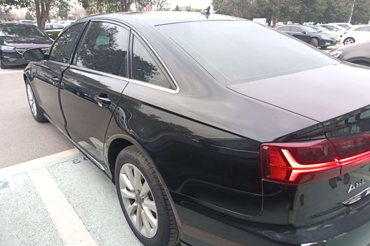 奥迪A6L 2016款 TFSI 技术型车身外观4