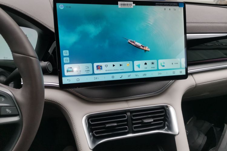 比亚迪 宋PLUS新能源 2025款 EV 智驾版 520km 尊贵型中控内饰16