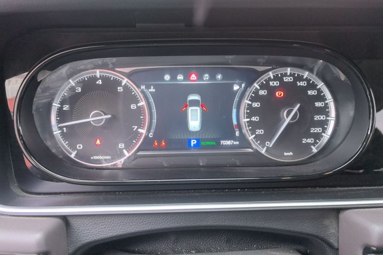 广汽传祺 传祺M6 2019款 270T 自动尊享版（六座）国V中控内饰14