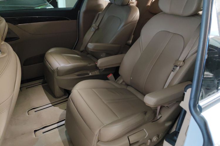 别克GL8 2018款 ES 28T 旗舰型 国VI中控内饰21