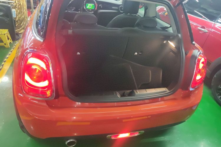 MINI 2019款 1.5T ONE PLUS局部细节23