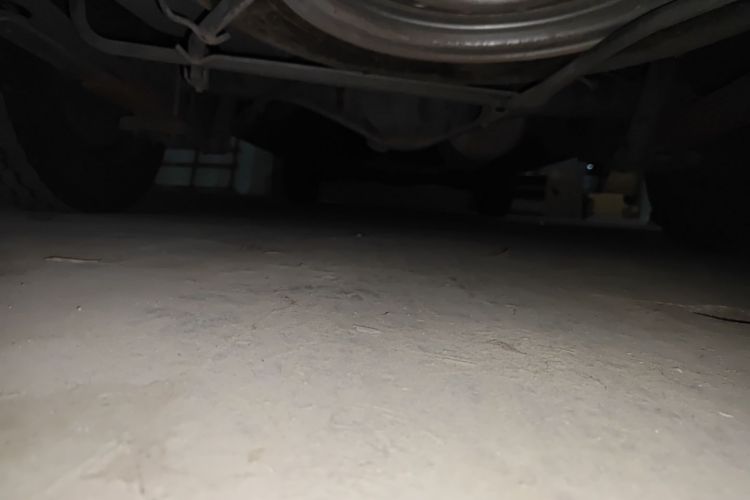 金龙 金威 2018款 2.0L商务系列4G20局部细节9009