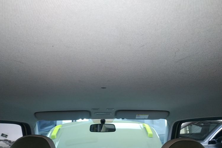 吉利银河 2025款 210km 熊猫骑士中控内饰22