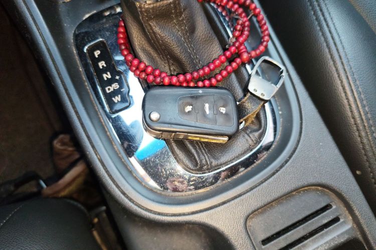 荣威360 2018款 PLUS 1.5L 自动尊享版中控内饰11