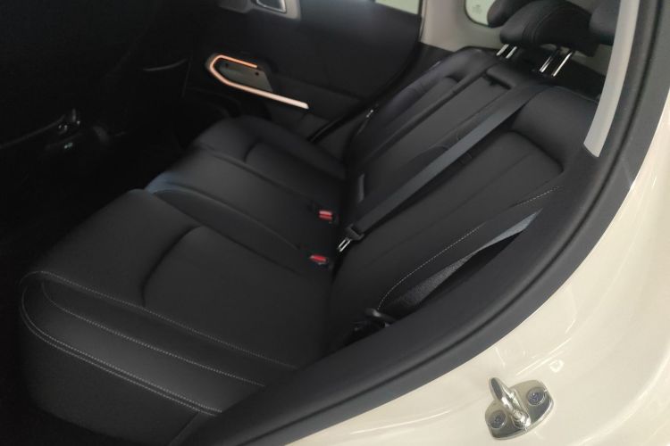 方程豹 钛3 2025款 501KM 四驱智驾Max版中控内饰7004