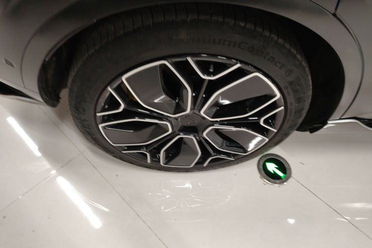 阿维塔11 2023款 鸿蒙 116度 奢享版车身外观6008