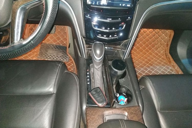 凯迪拉克XTS 2018款 28T 精英型中控内饰18