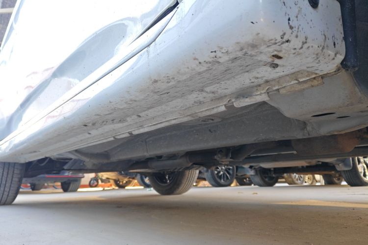 三菱 欧蓝德 2021款 2.0L 两驱畅行版 5座局部细节9001