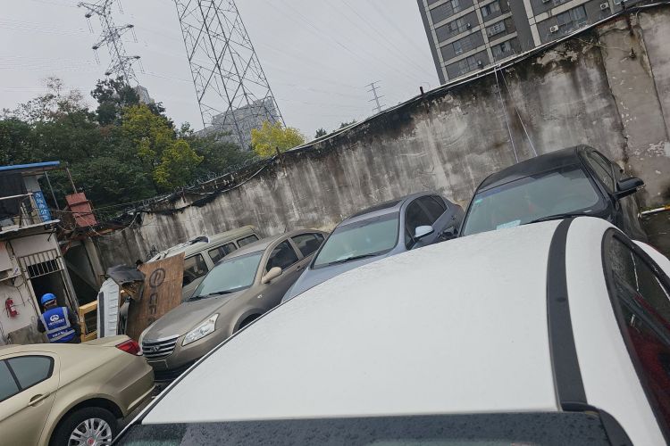 福特 福克斯 2018款 三厢经典 1.6L 自动舒适型智行版局部细节57