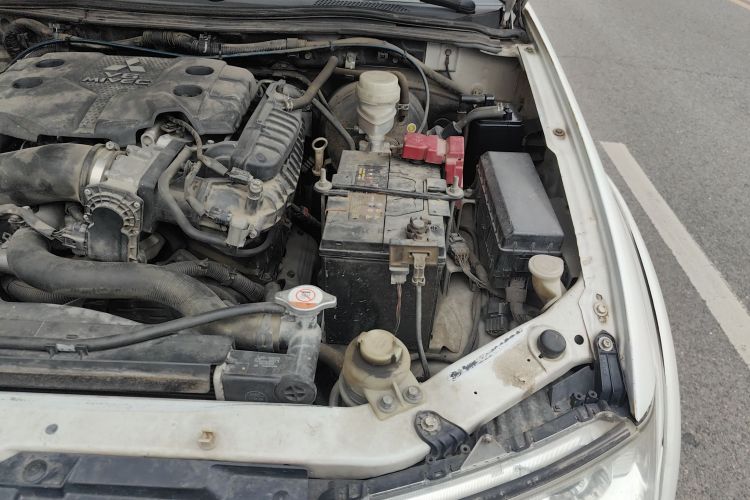 三菱 帕杰罗·劲畅 2013款 3.0L 自动两驱豪华版局部细节9007