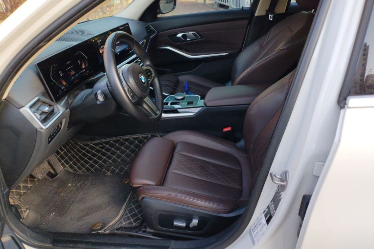 宝马3系 2023款 320Li M运动套装局部细节19