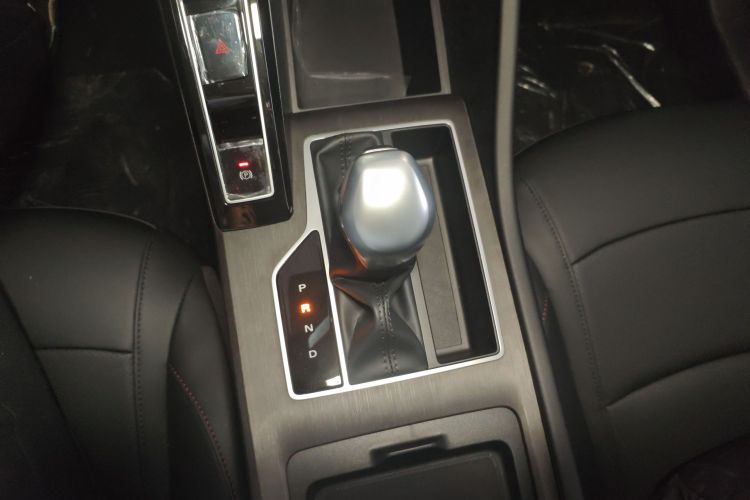 荣威i5 2026款 1.5L CVT豪华版中控内饰18