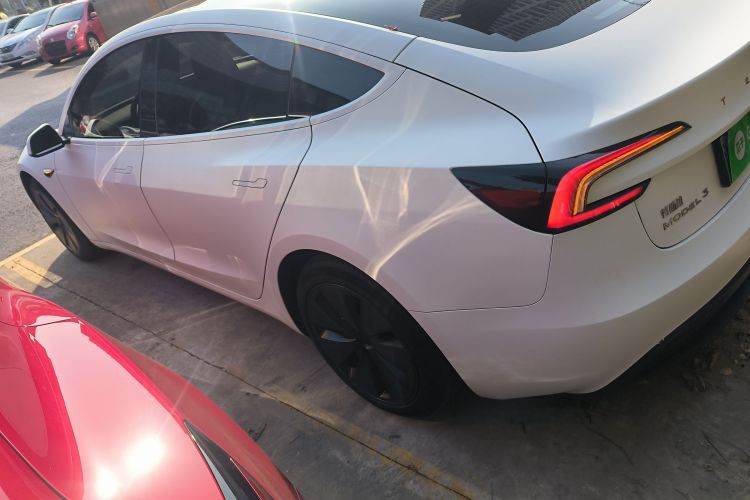 特斯拉 Model 3 2023款 后轮驱动版车身外观6003