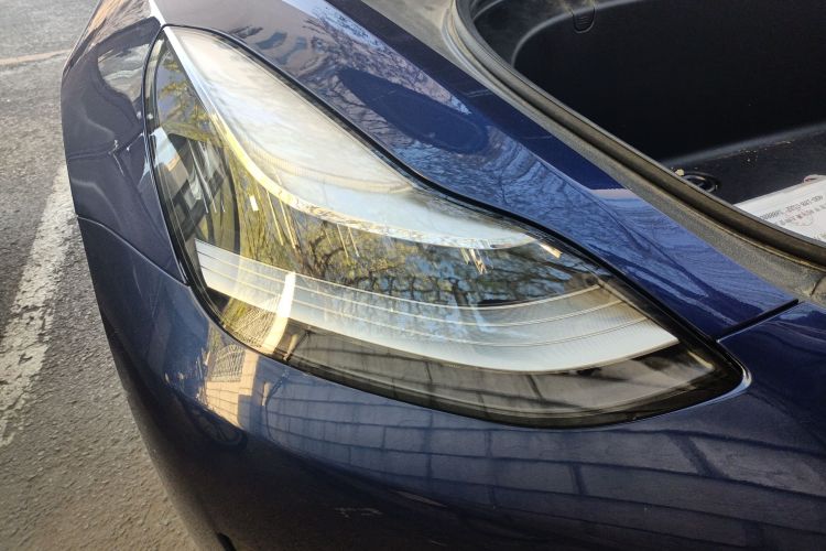 特斯拉 Model 3(进口) 2019款 标准续航后驱升级版(52度)车身外观8