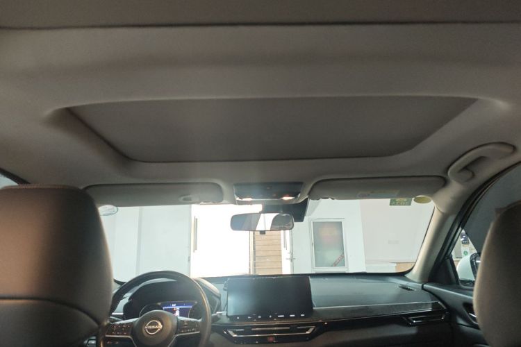 日产 天籁 2022款 2.0L XL-TLS 悦享版中控内饰22