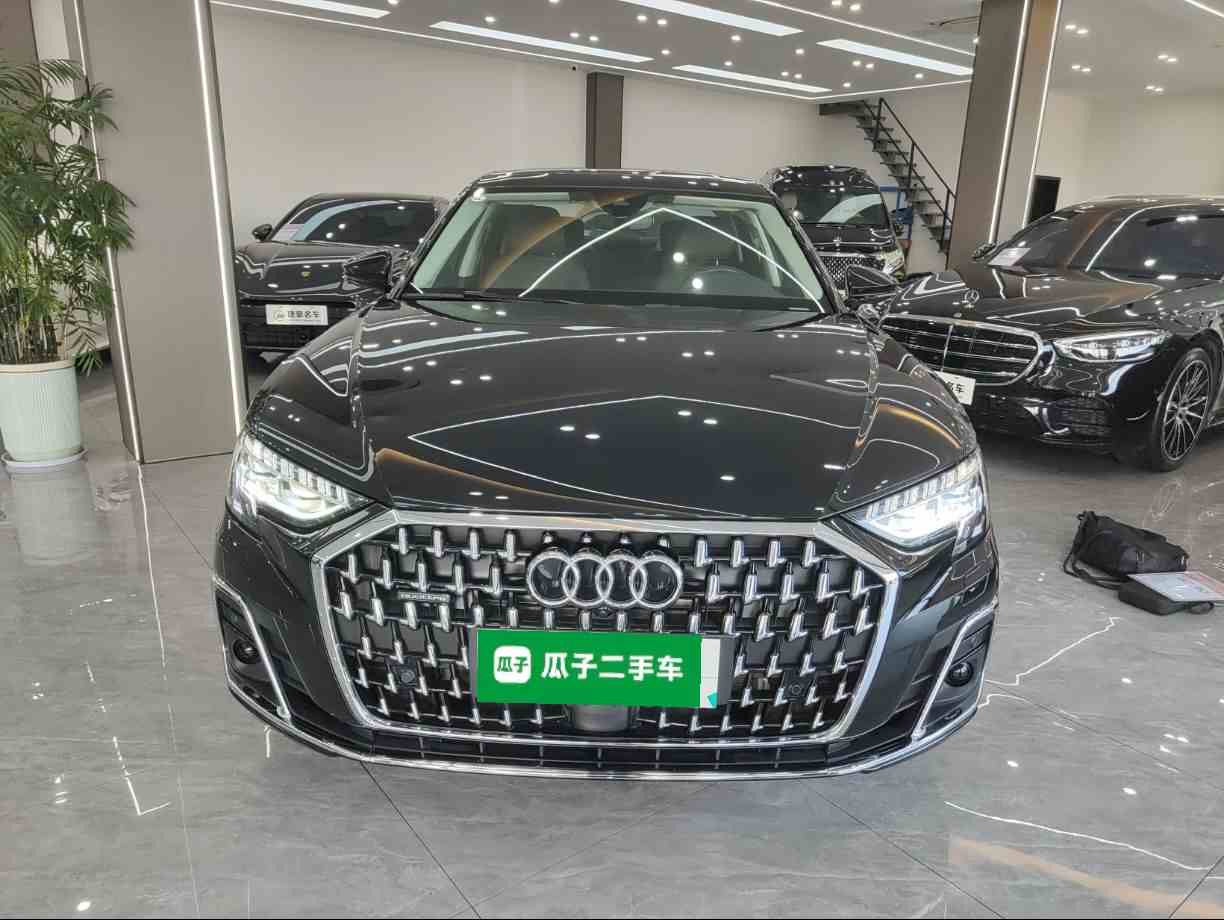 奥迪A8 2024款 A8L 50 TFSI quattro 臻选型(1)