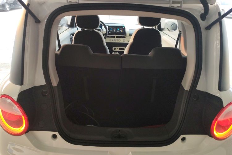 长安启源 长安Lumin 2022款 155km 清甜款机舱底盘23