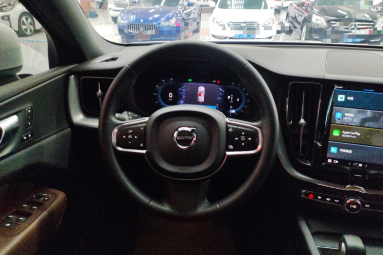 沃尔沃XC60 2023款 B5 四驱智逸豪华版中控内饰13